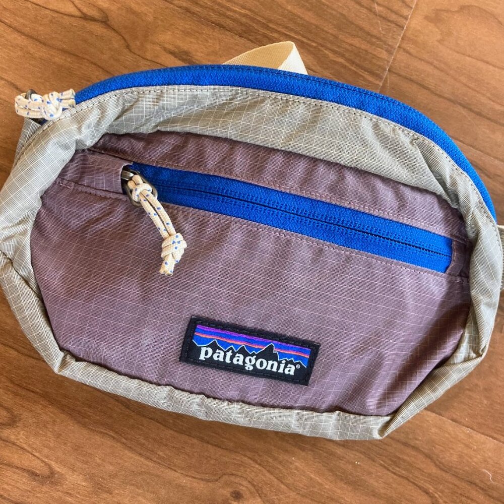Patagonia Ultralight Black Hole Mini Hip Pack / fannypack(NWOT)